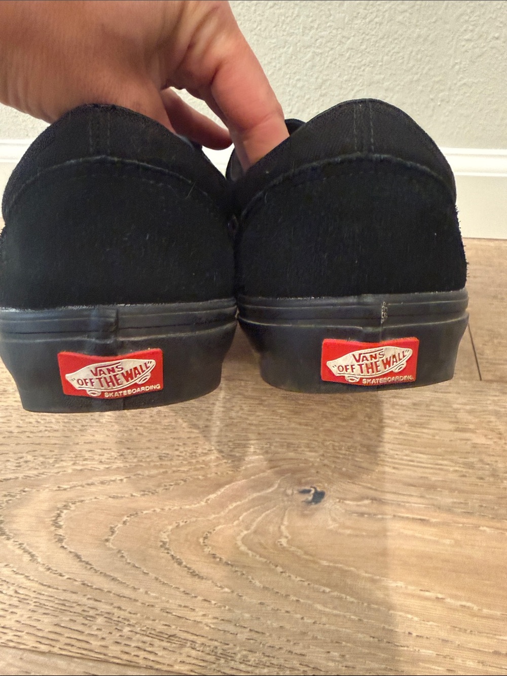 Vans Men's Old Skool Lace-Up Sneakers in Black/ Size 11 - Picture 5 of 6